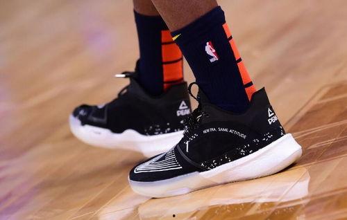 国产球鞋颁奖视频在线观看,精彩瞬间回顾，年度最佳球鞋揭晓